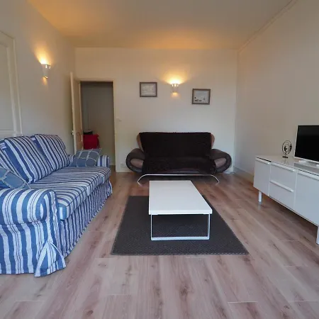 Daire En Centre-ville Avec Terrasse Et Parking, Acces Direct A La - Fr-1-474-4 Arcachon