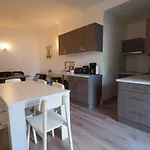 En Centre-ville Avec Terrasse Et Parking, Acces Direct A La - Fr-1-474-4 Arcachon