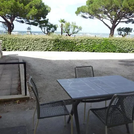 Apartment En Centre-ville Avec Terrasse Et Parking, Acces Direct A La - Fr-1-474-4 Arcachon
